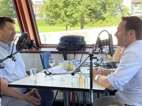 Podcast-Gast Gabriel Galliker-Etter im Gespräch mit Philipp Hofmann